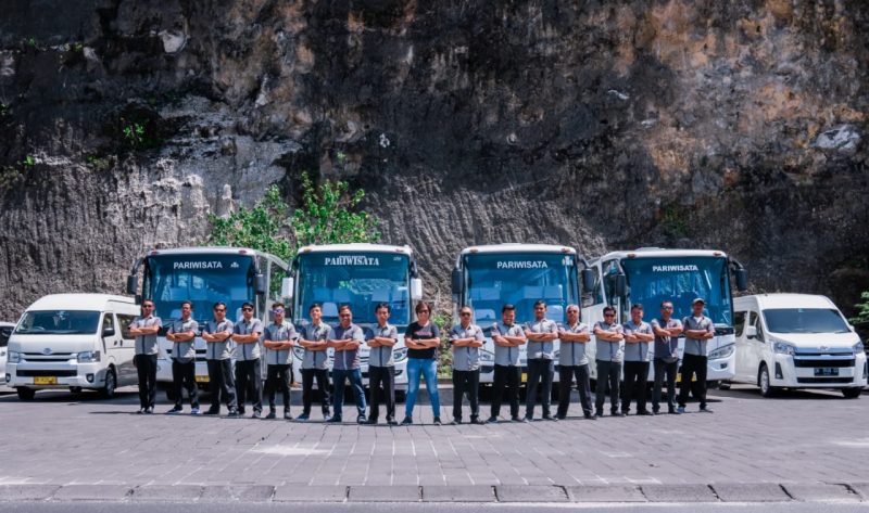 sewa bus bali