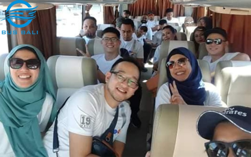 Tour di Bali dengan Bus