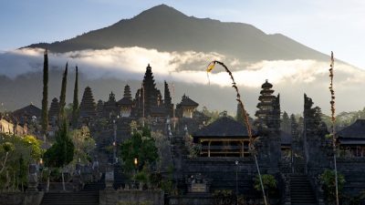 pura-besakih-busbali.com_