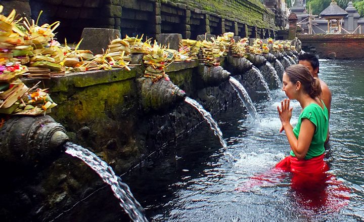 pura-tirta-empul-busbali.com_