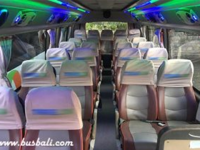 sewa-minibus-20-seat6