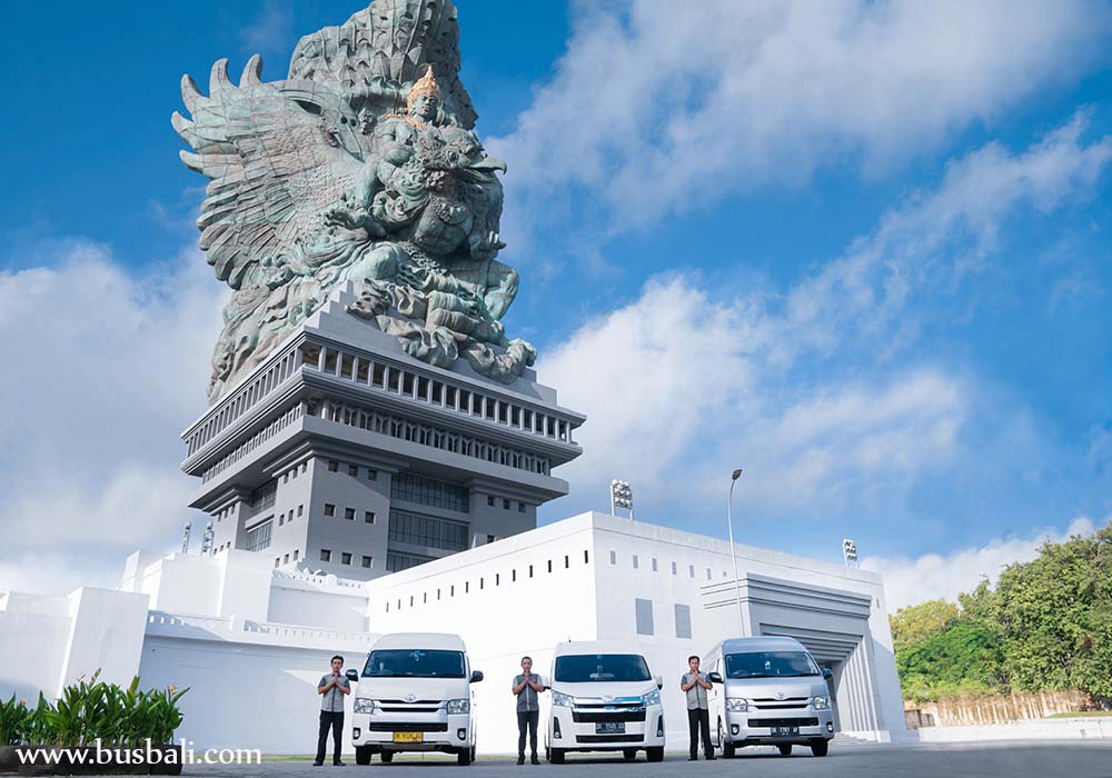 Hiace Super Executive