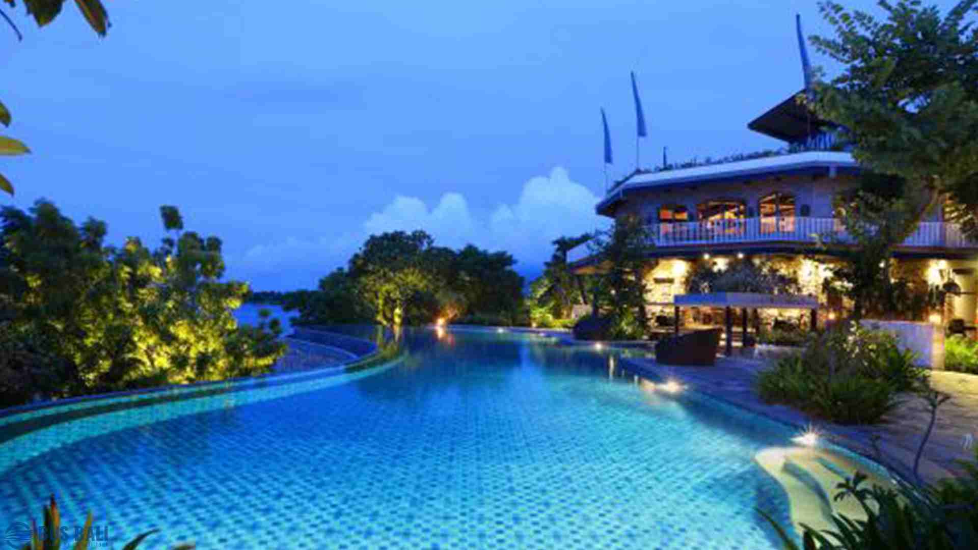 The Octagon Ocean Club