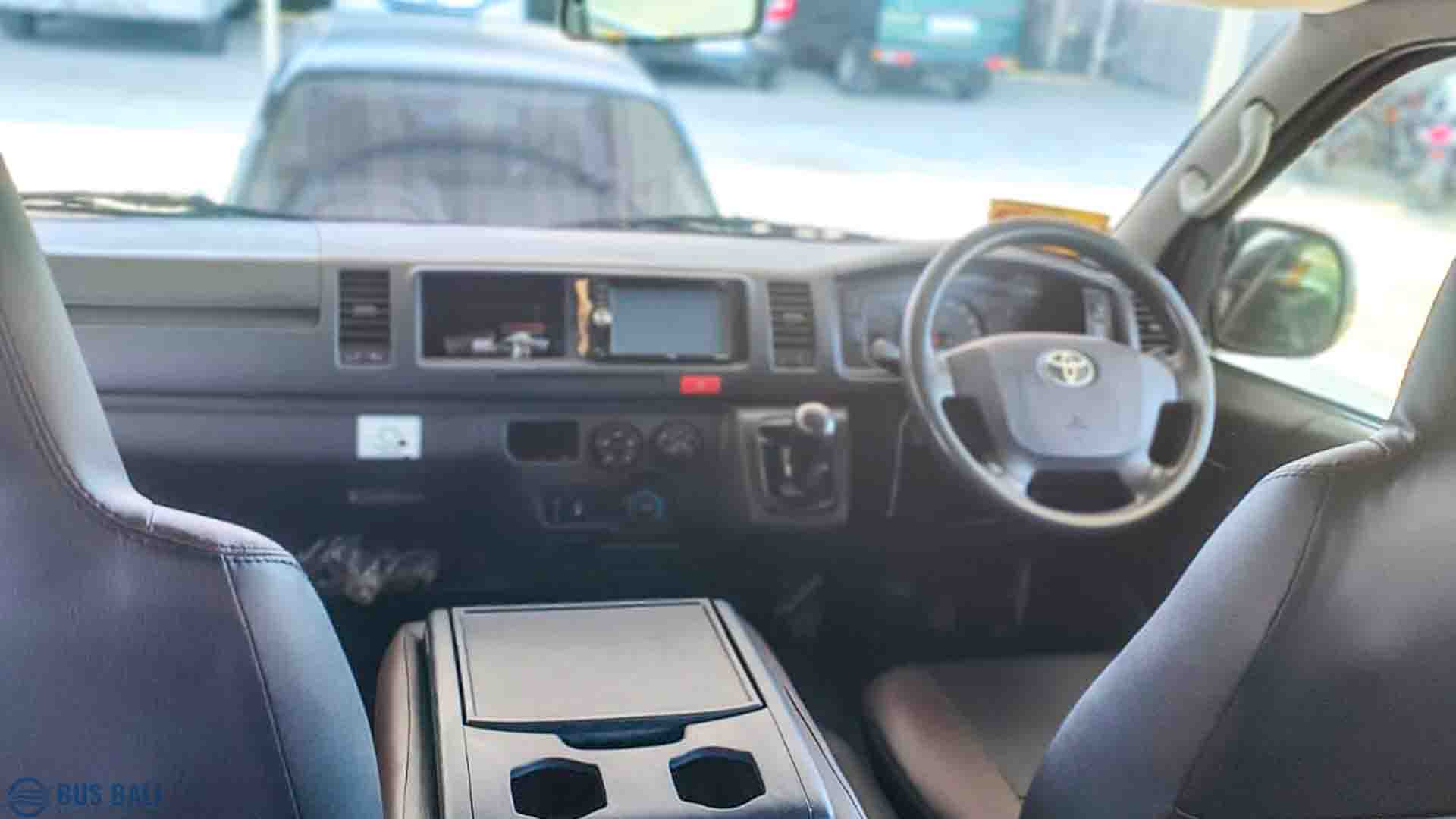 Interior Hiace Bali