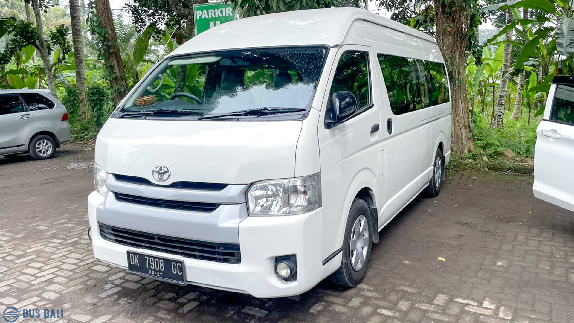 Sewa Hiace Murah Bali